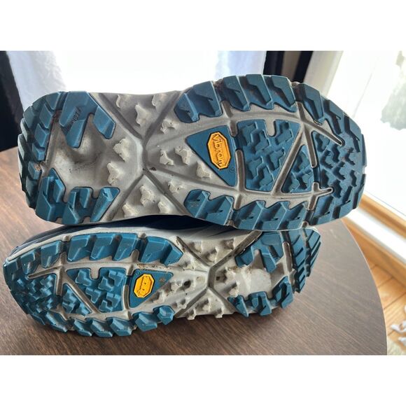 Hoka Kaha 2 GTX hiking boots. Size 8.5. - Picture 10 of 12